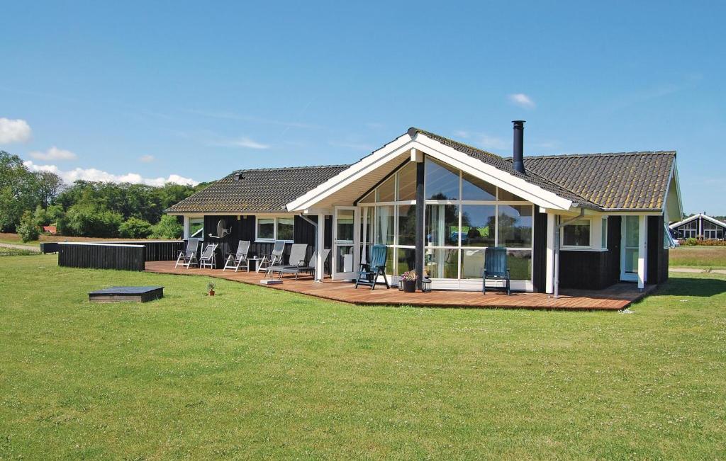 Cozy Home In Rudkøbing With Sauna, Spodsbjerg