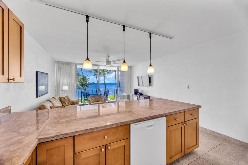 Hale Kai O'Kihei 301, Kihei