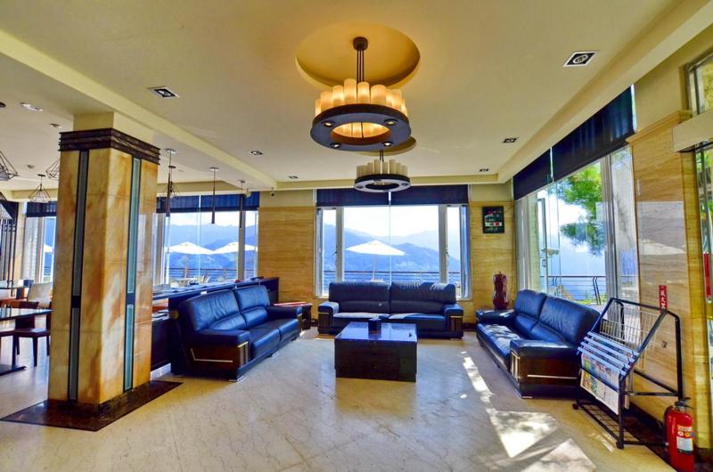 Jun Yue Hanging Garden Resort