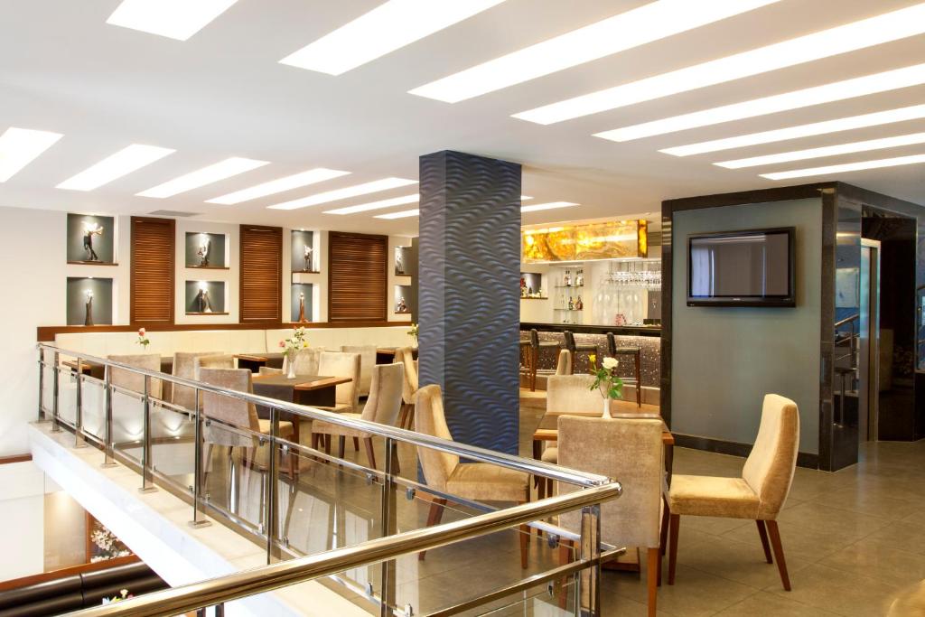Blanca Hotel photo