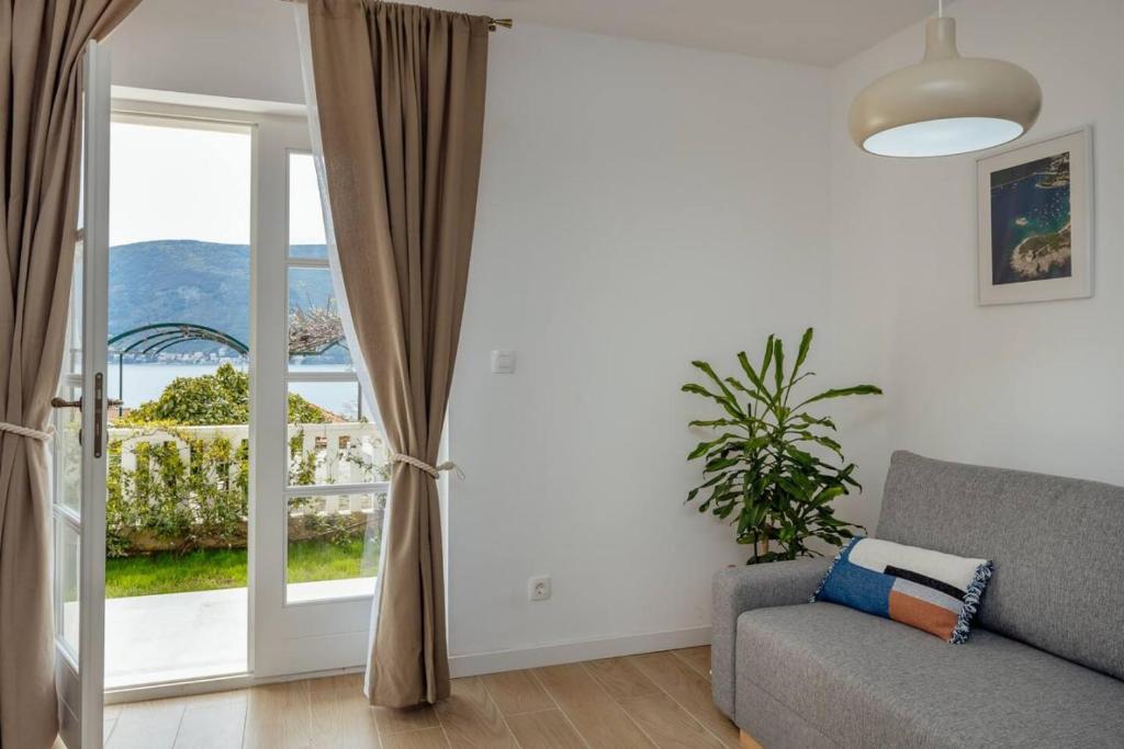 Bright apartment with a great view - 2