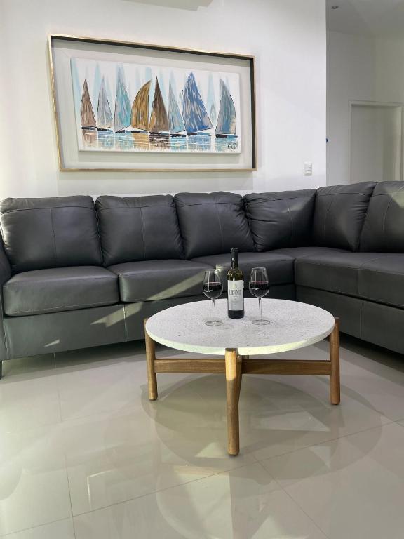 Torre Eme -Stunning bay view & balcony! - 3