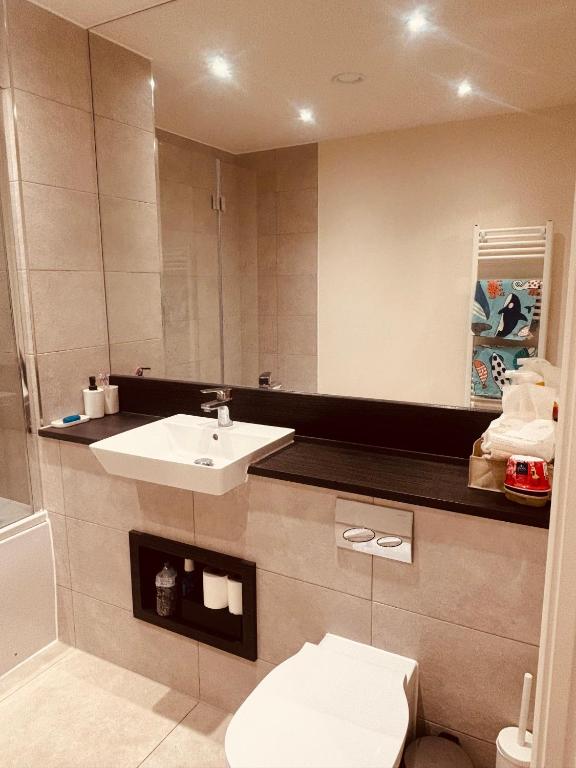 Not for rent, Hatch End