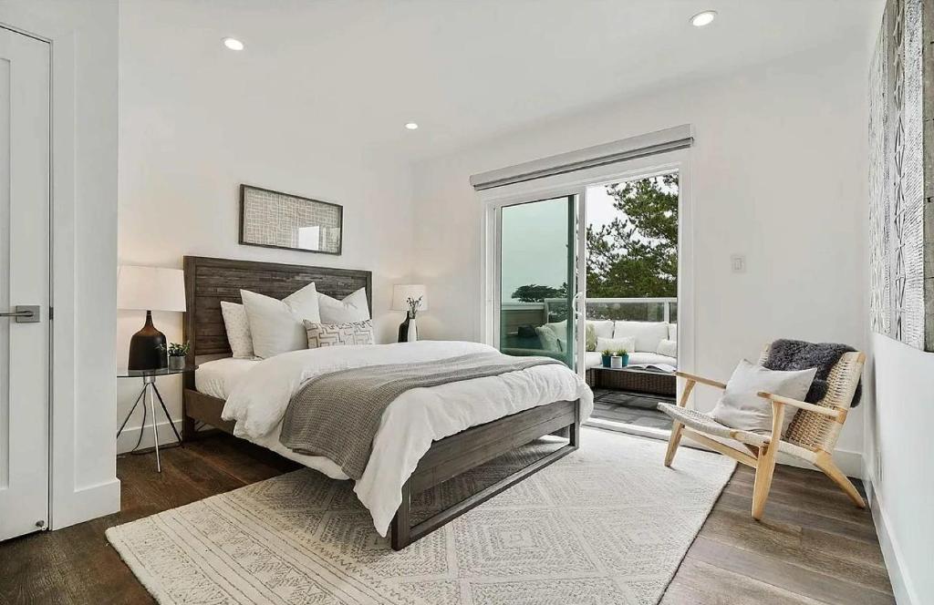 Spacious Room in Modern House with Shared Kitchen & Full Amenities, San Francisco