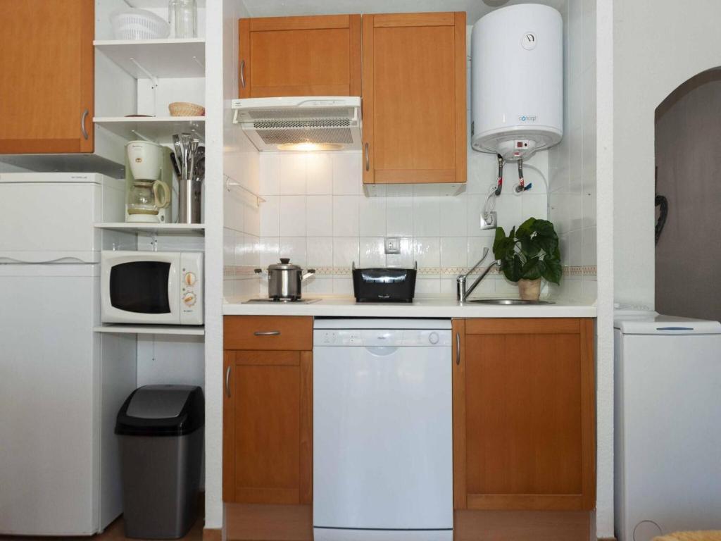 Apartment in Roses near Cap de Creus Park - 3