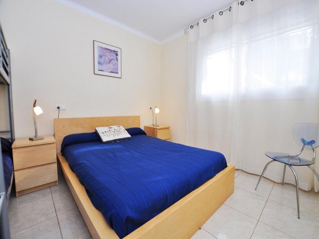 Apartment in Roses with Sea Views & Pool - 4