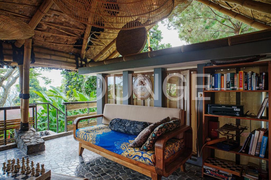 Rumah Lereng Bandung