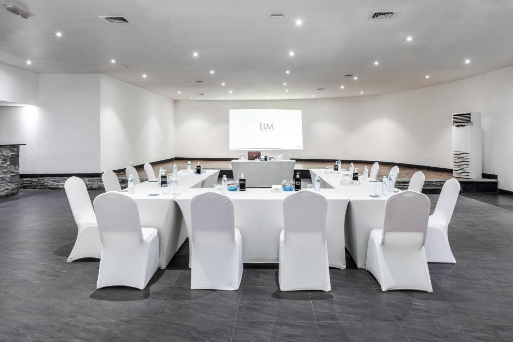 BM Beach Hotel — Hotel building in Ras al Khaimah