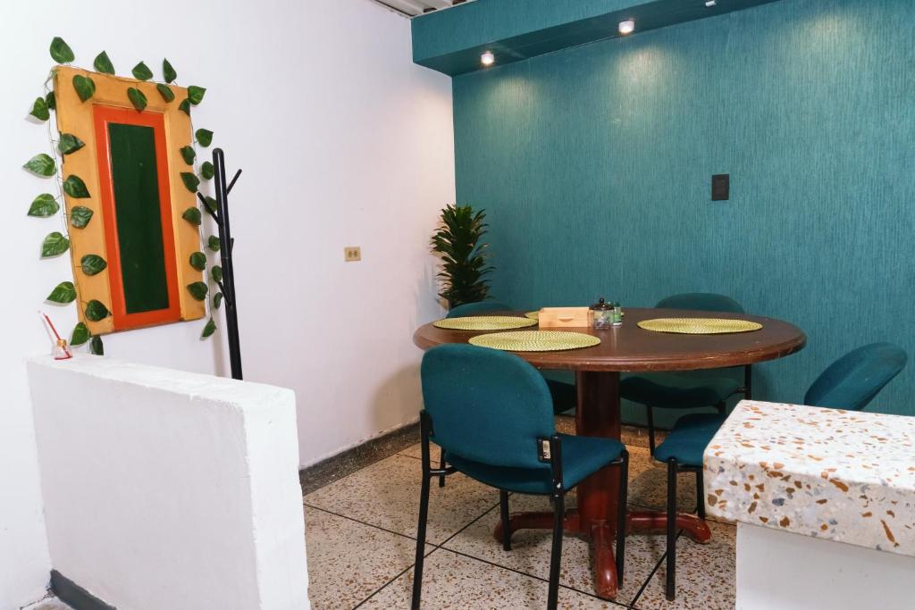 Traditional Downtown Apartment - 1