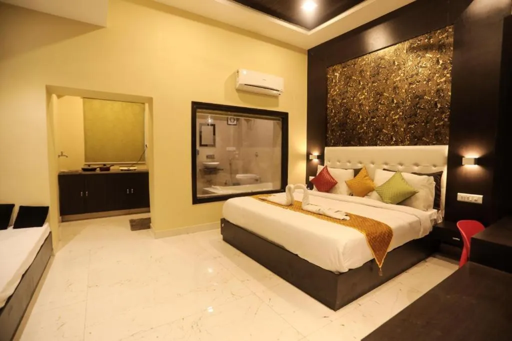 Z Resort with Pool and Parking，位于甘托克的酒店