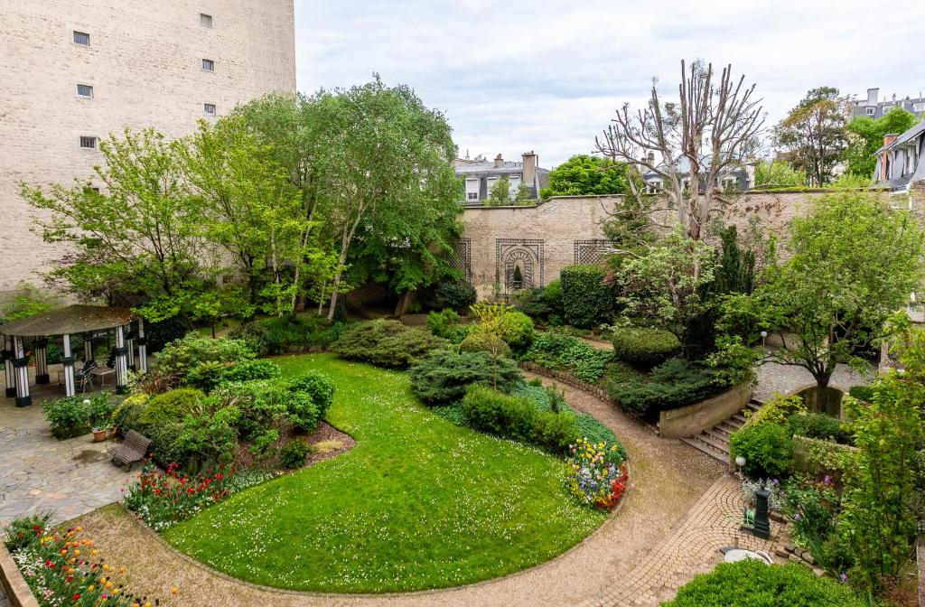 Garden in Paris l Eiffel Tower 20 min by metro - 3