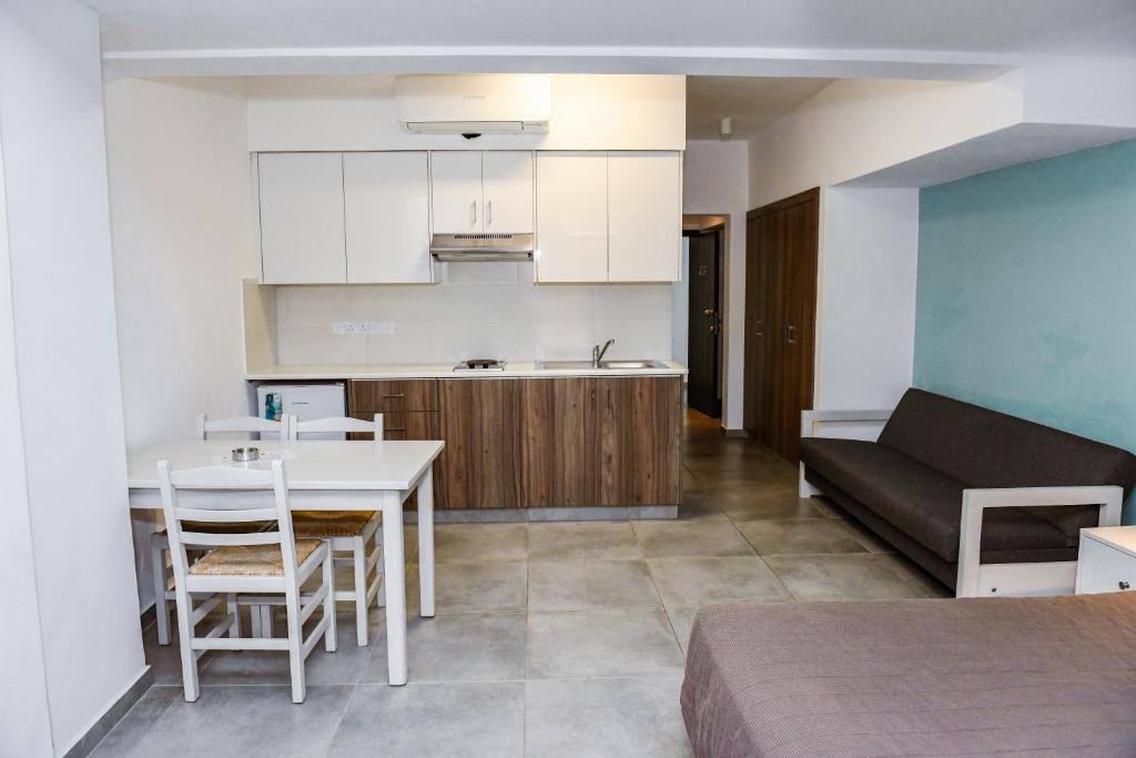 Sweet Memories Hotel Apts — Hotel rooms in Protaras, Famagusta Region