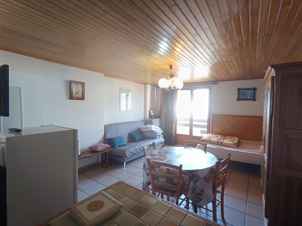 Studio au cœur de Montgenèvre, balcon sud, parking inclus, animaux acceptés - FR-1-445-79 - 3