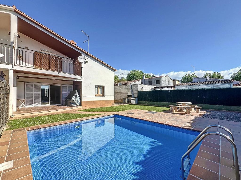 PENI 168A - Belle maison avec piscine - 1