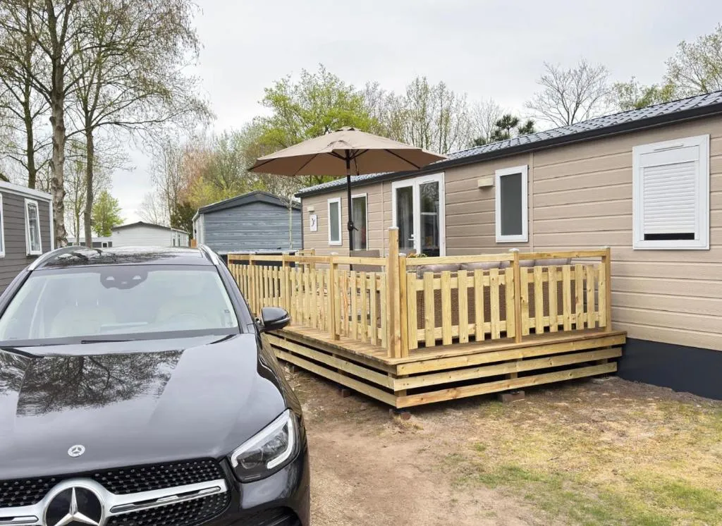 chalet 6 personen HZ23, hotel in Lauwersoog