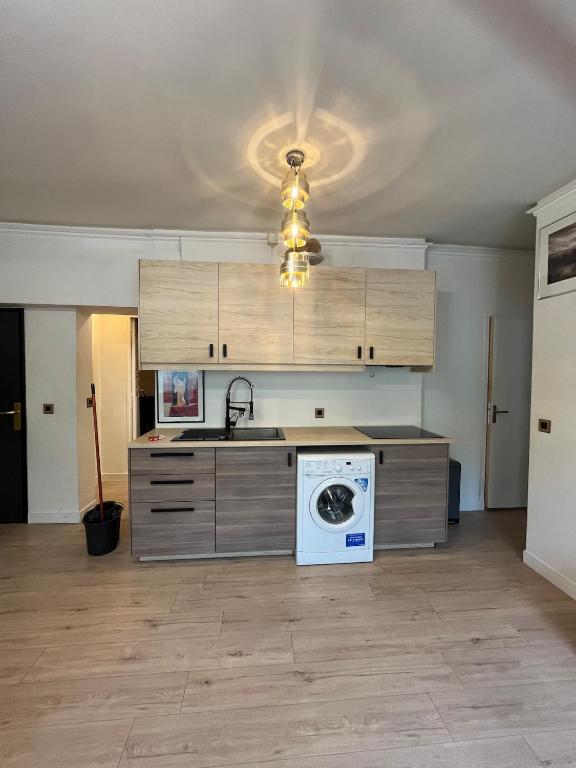 Beautiful 3-room, Porte Saint-Cloud, Paris - 2