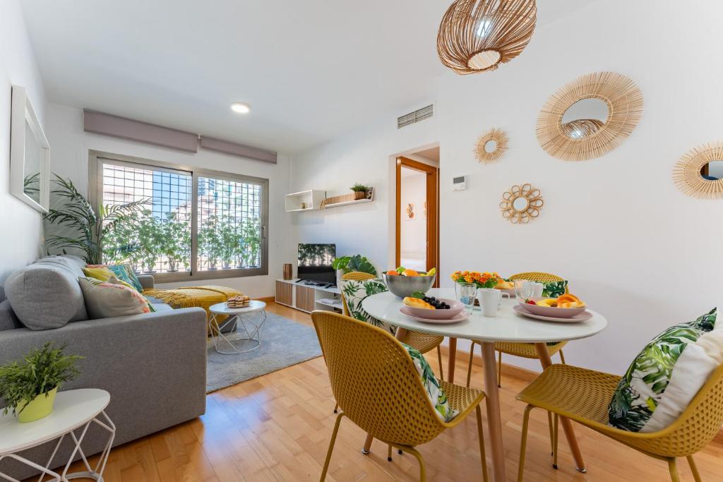CT 378 - Faro's Malaga Citycenter - Cityapartment for 4 with parking, Malaga