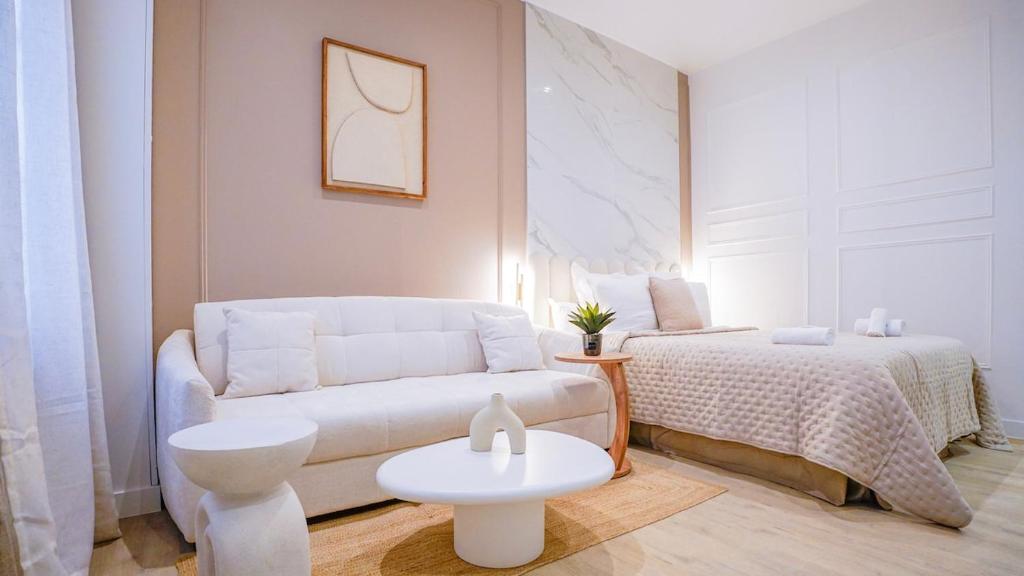 Modern Luxury Apartment Style & Serenity - 5