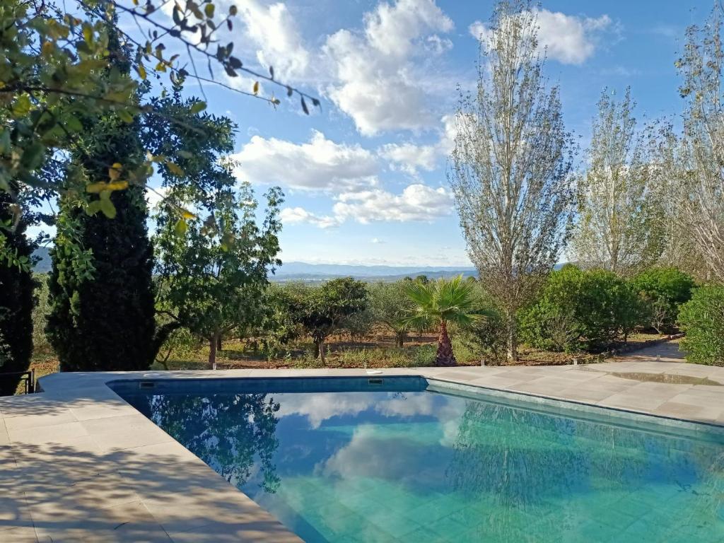 Mas En Calma, Cabanes