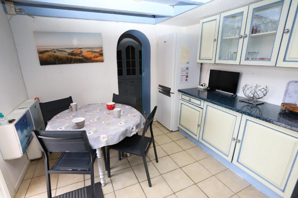 Maison dans résidence avec piscine 3 Chambres - 3