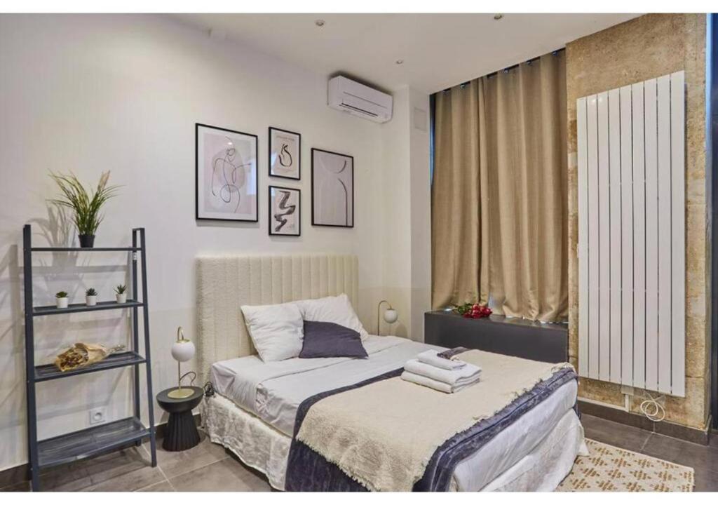 Studio Center of Paris Montmartre by Studio prestige - 4