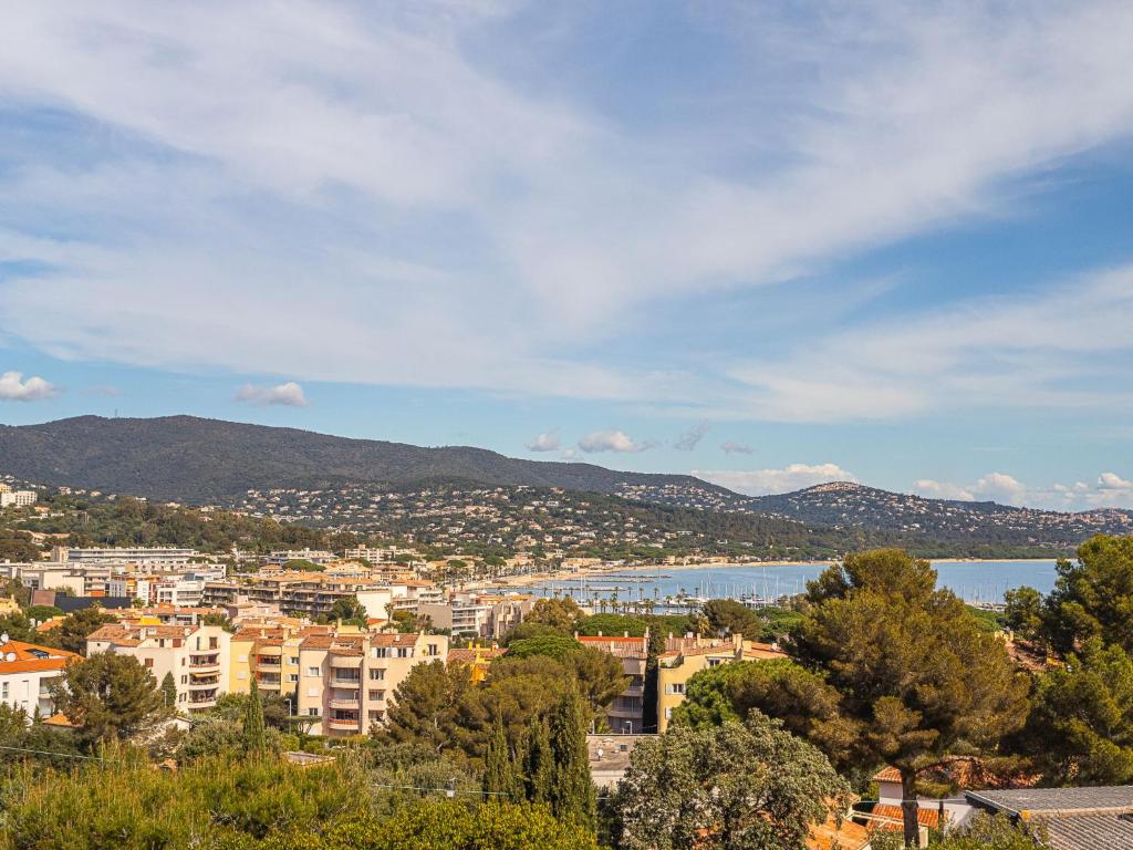 Apartment Les Villas de la Baie by Interhome - 1