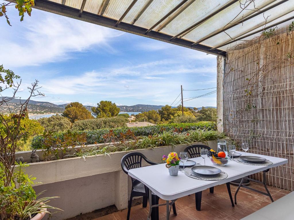 Apartment Les Villas de la Baie by Interhome - 2