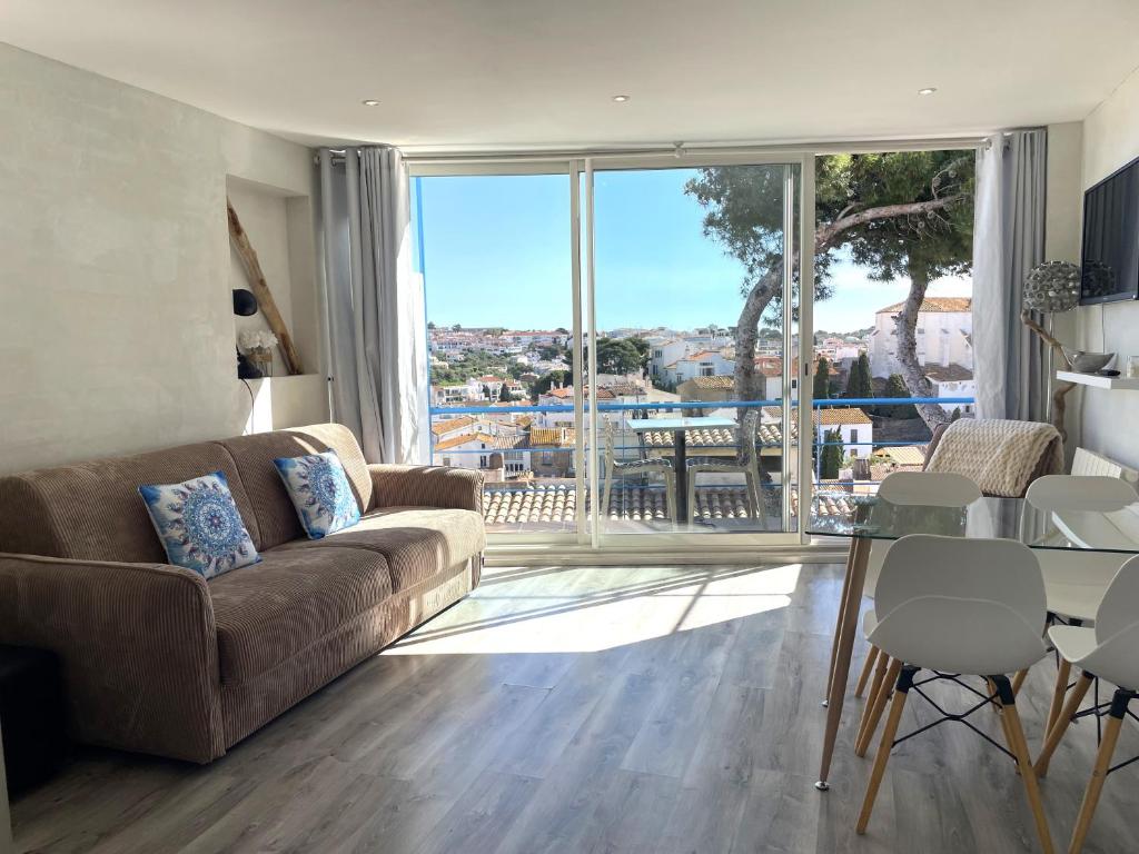 TUSQUETS - Apartamento con vistas al mar - 2