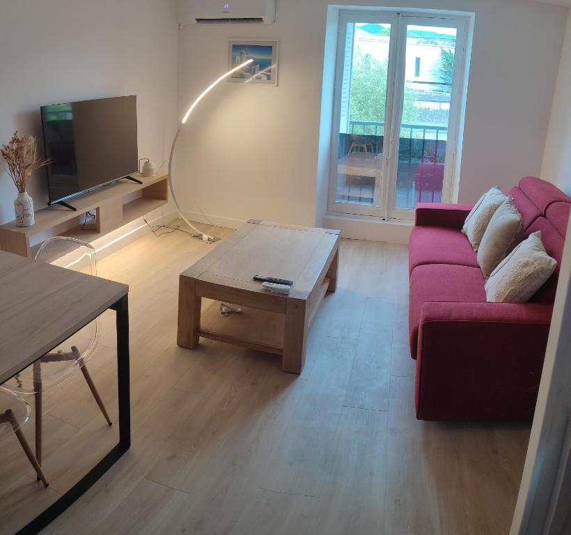 L'Iliade 3, Grenoble