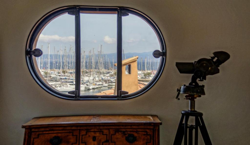 Porquerolles Island architectural seaview - 3