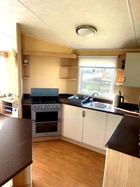 8-Berth Caravan at Unity Beach Resort, Brean photo 3