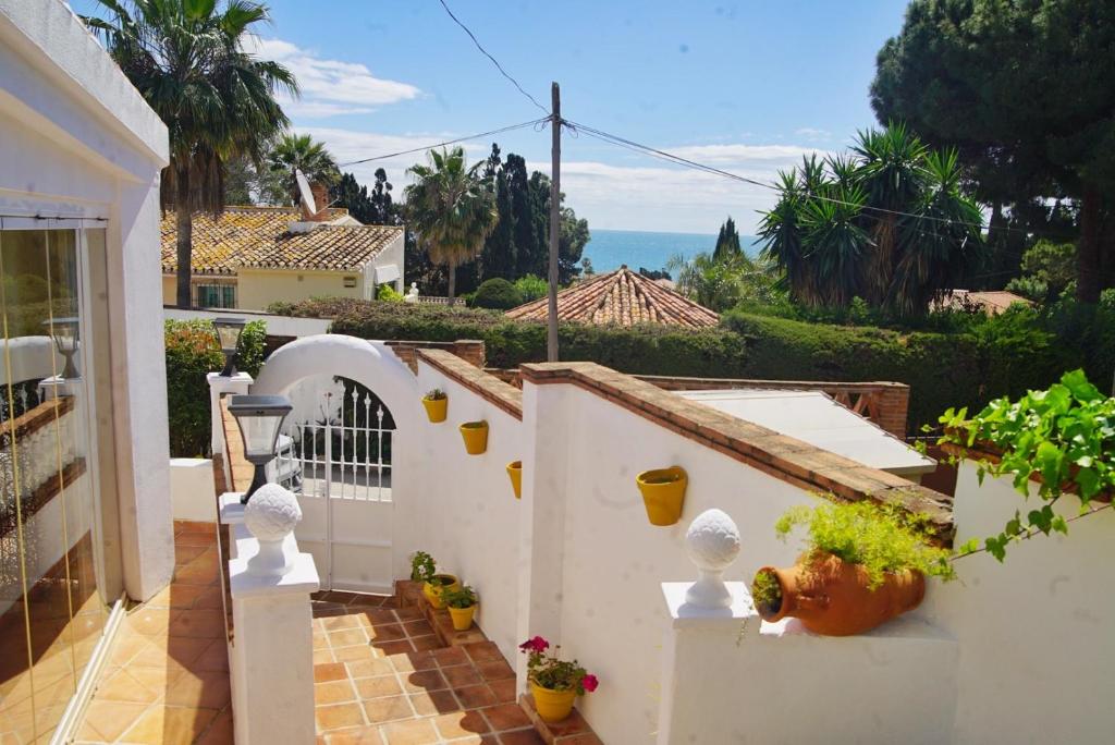 Luxury seaside villa - 2