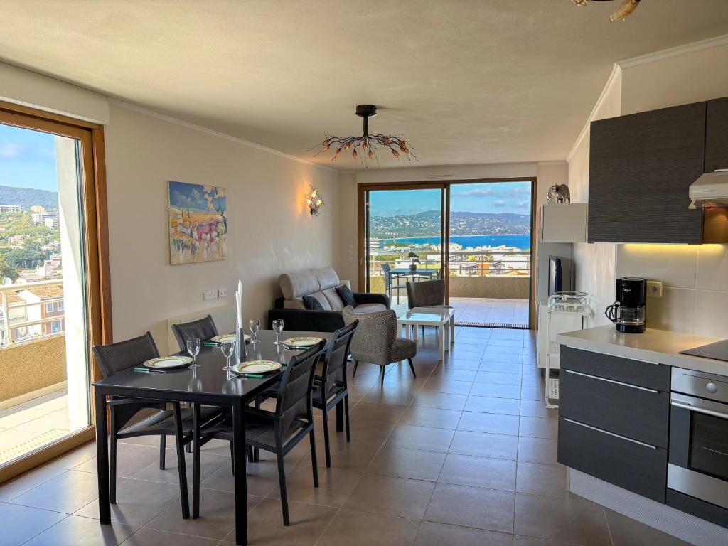 Azura - Appartement Climatisé 2 Chambres Terrasse Vue Mer avec Parking Privé Gratuit - 3