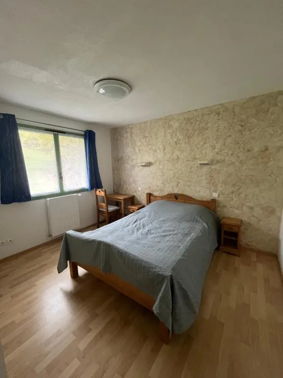 Le mas relais du Beaumont，位于La Salle-en-Beaumont的酒店