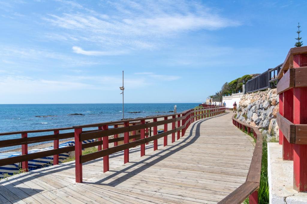 The Mediterranean Beach House - 100m to the Sea - 5