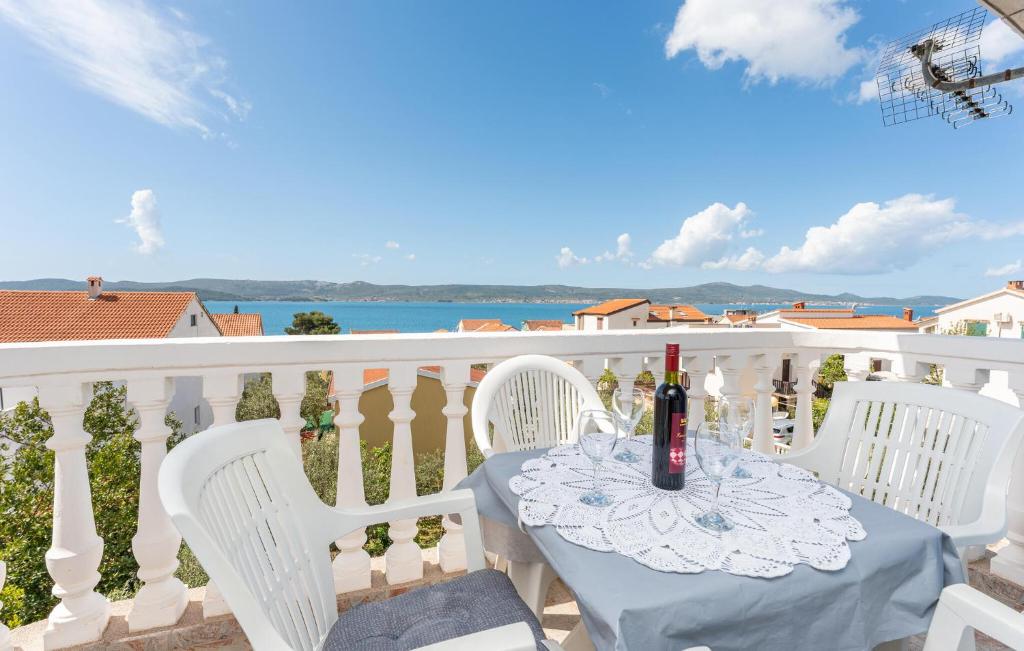 Lovely Apartment In Sveti Filip I Jakov, Sveti Filip i Jakov