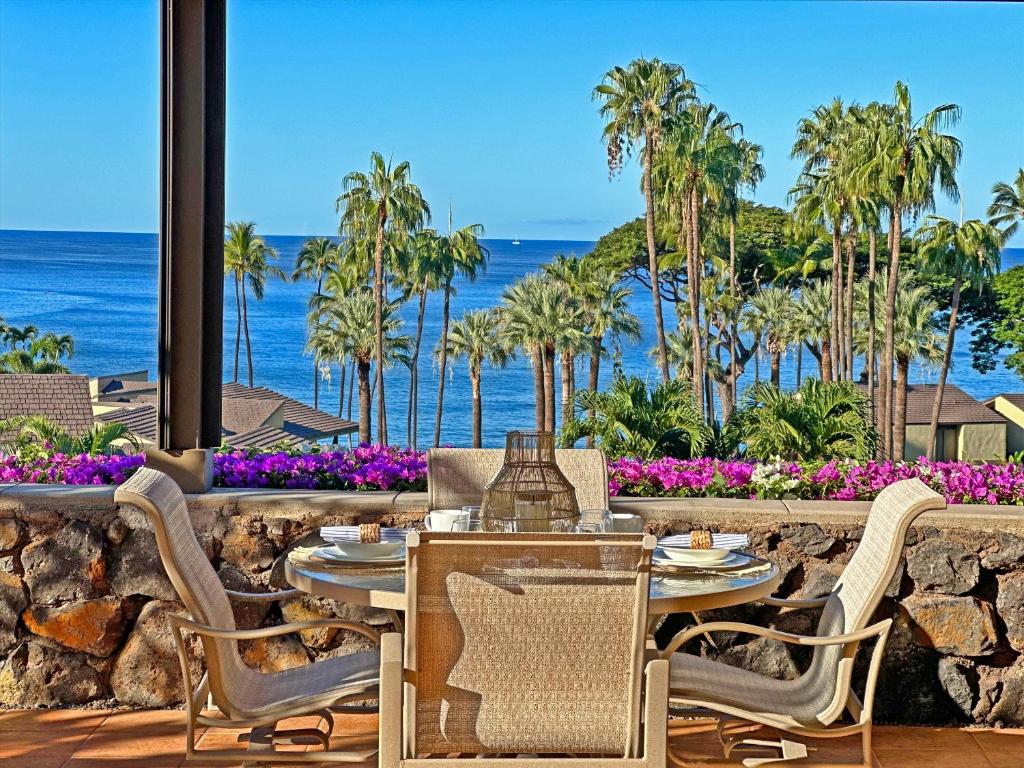 Panoramic Ocean Views! Remodeledredecorated! Very Pretty Corner Ground Floor 2 Bedroom2 Bath, Wailea