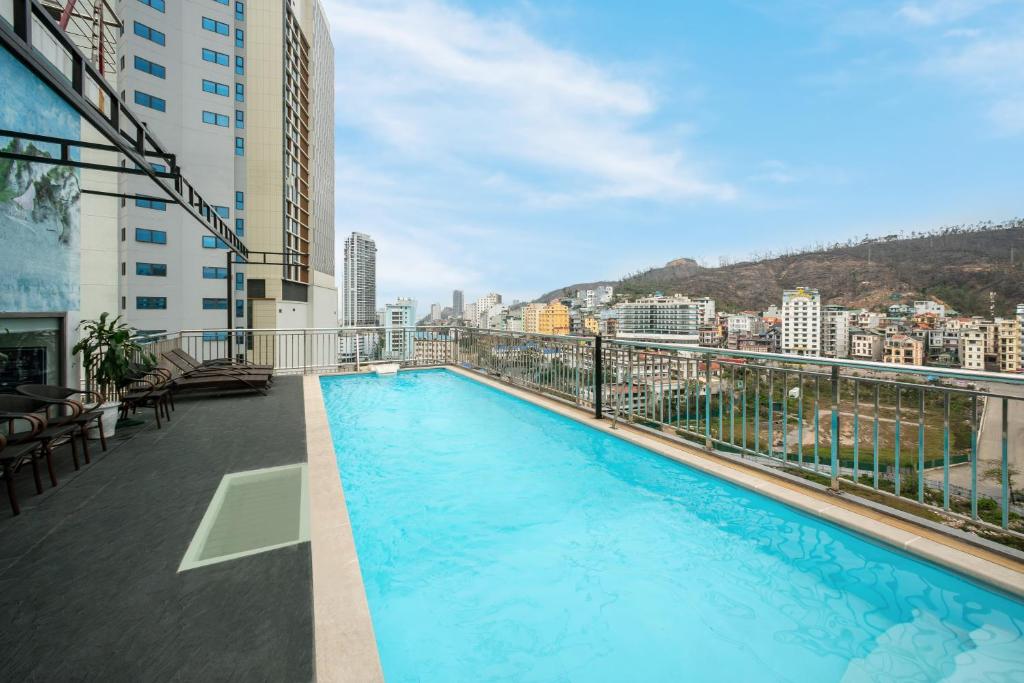 A25 Hotel – Bãi Cháy Hạ Long