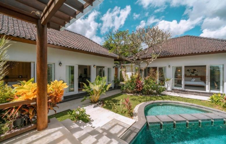 St Calyx 3BR in Berawa, Canggu