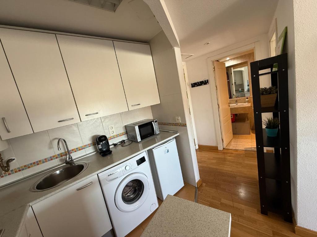 Cálido apartamento con PISCINA y garaje - 3