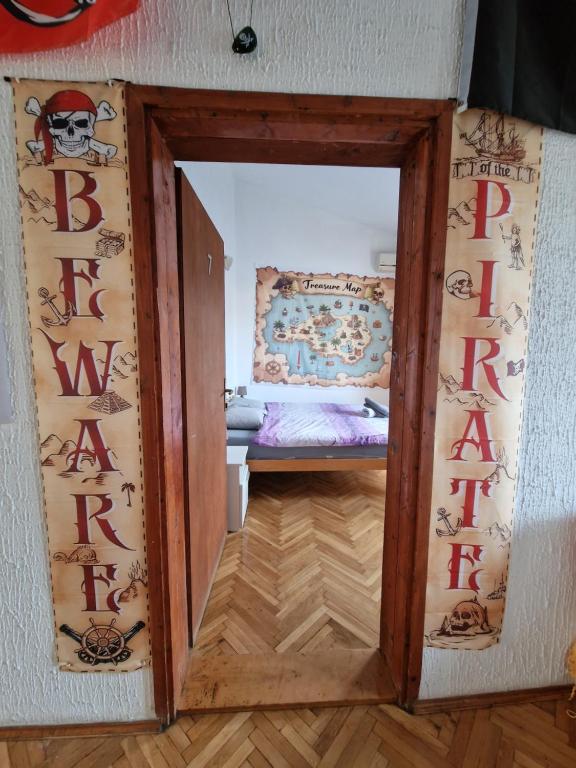 Pirate Backpackers - 4