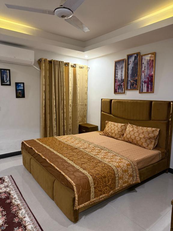 Bright & Modern 1BR Flat in Bahria Town Phase 7, Rávalpindí