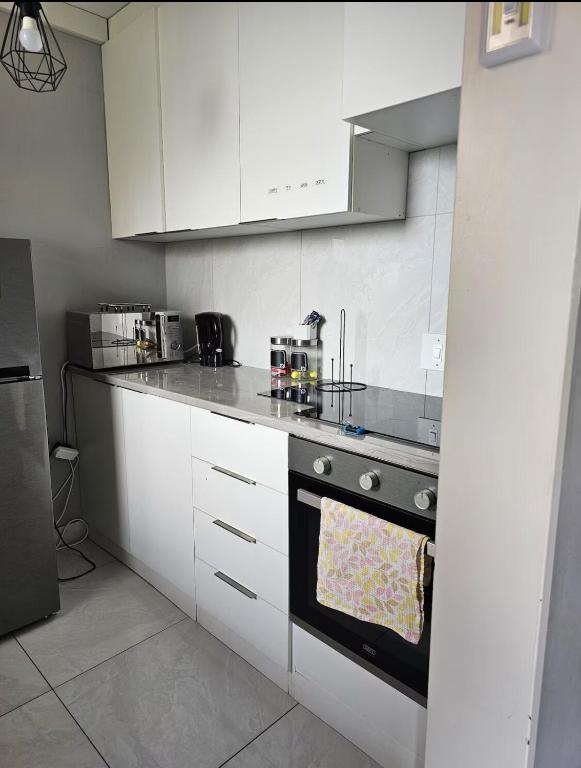 Neat, instaworthy, self-checkin flat in Pretoria, Pretoria