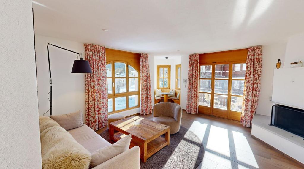 Schweizerhaus Apartments - 5