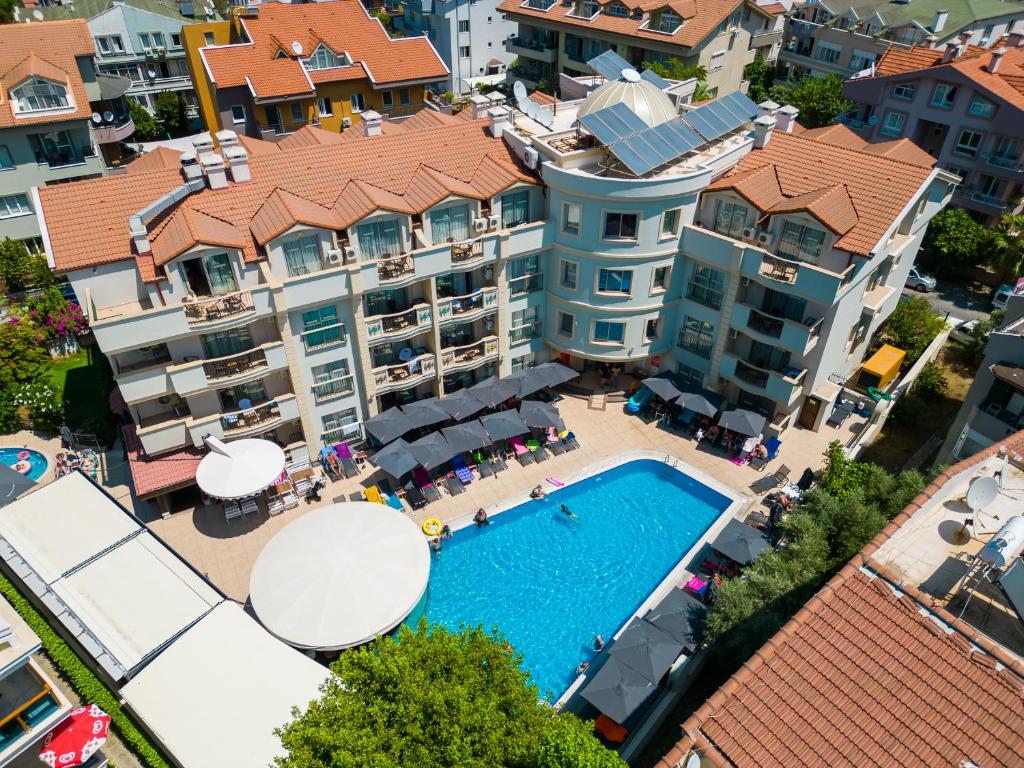 Club Karakas Apart Otel — Hotel building in Marmaris, Mugla