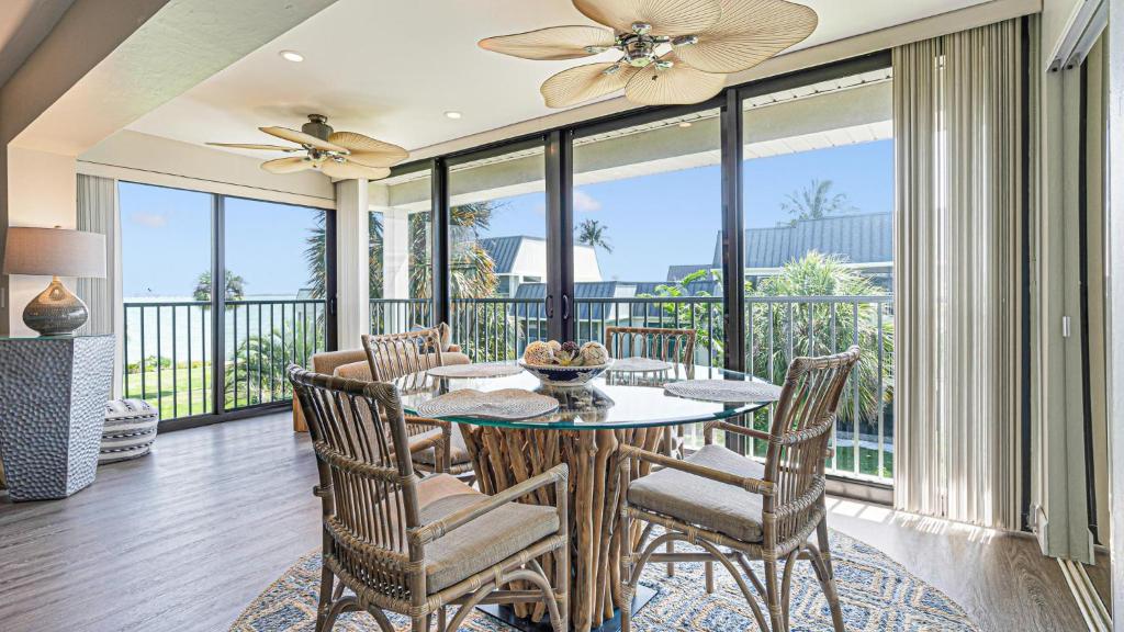 Mariner Pointe 813, Sanibel