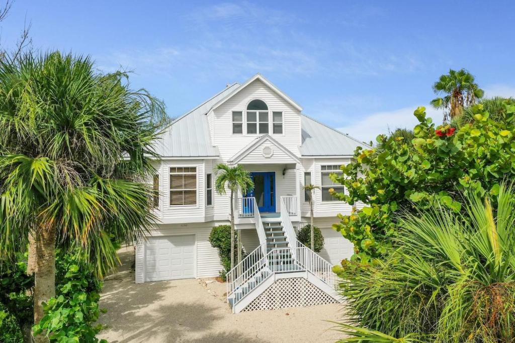 Palm Whisper, Sanibel