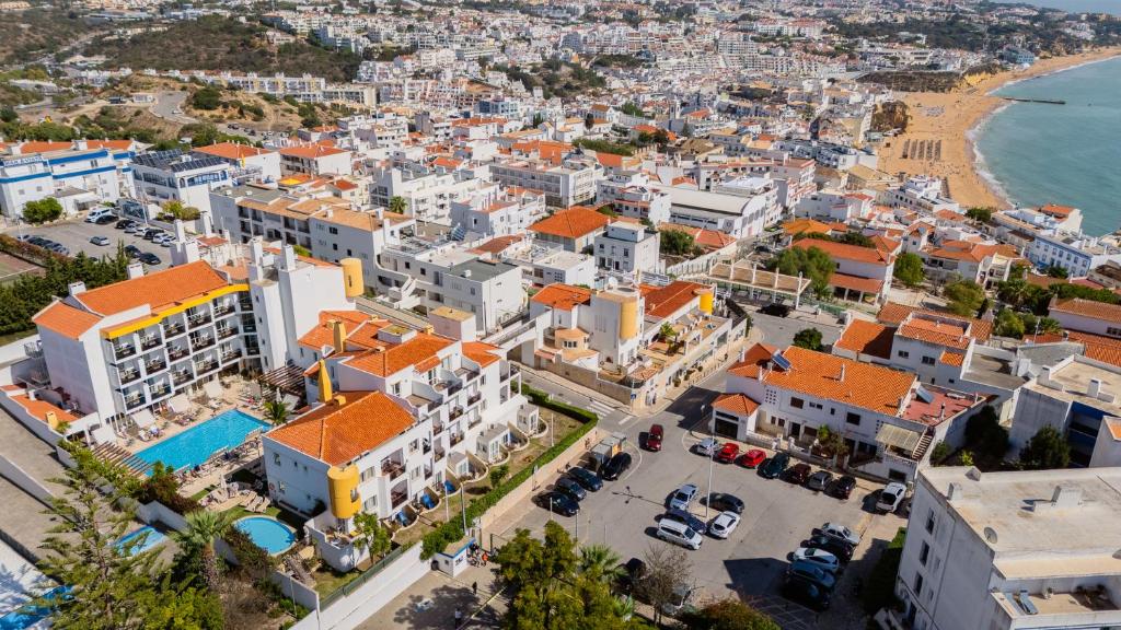 Hotel do Cerro — Hotel building in Albufeira, Faro