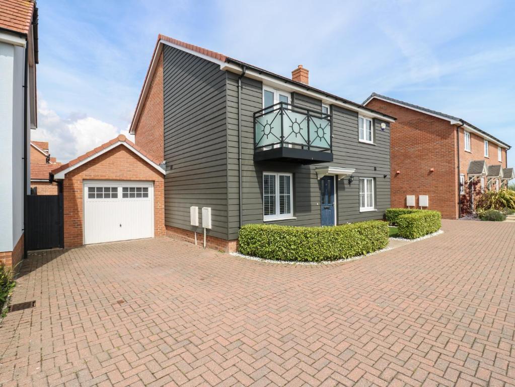 21 Skippers Way, Walton-on-the-Naze