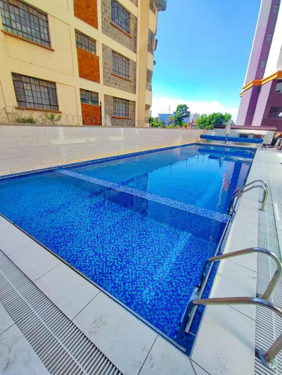 Elegant modern retreat residencies with heated swimming pool ,fully equipped gym and rooftop chillspot with amazing breathtaking city views, Nairobi